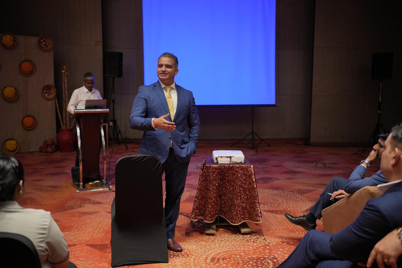 WhatsApp Image 2025-12-13 at 21.45.37 (1)